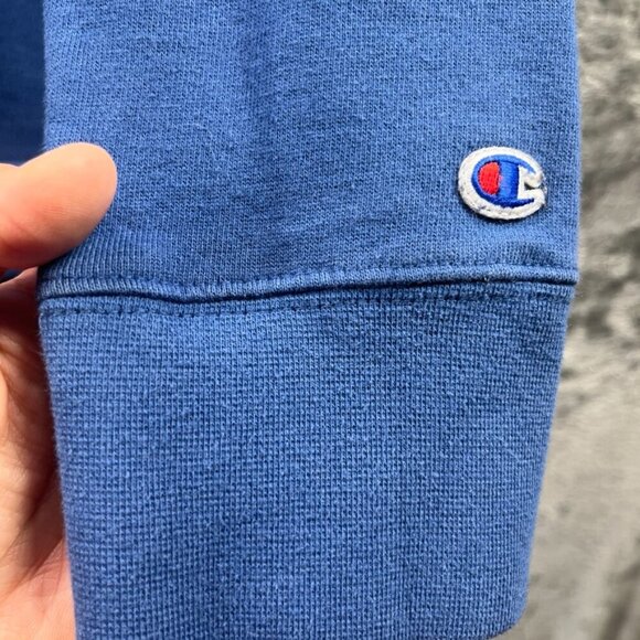 Champion Sweater Youth Extra Large 14/16 Blue Crewneck Logo Sweatshirt Jumper - Picture 5 of 8